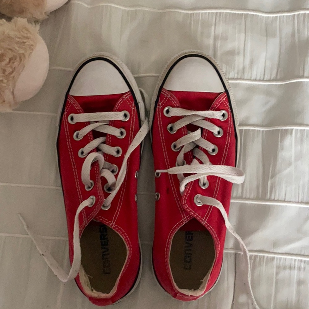 red converse